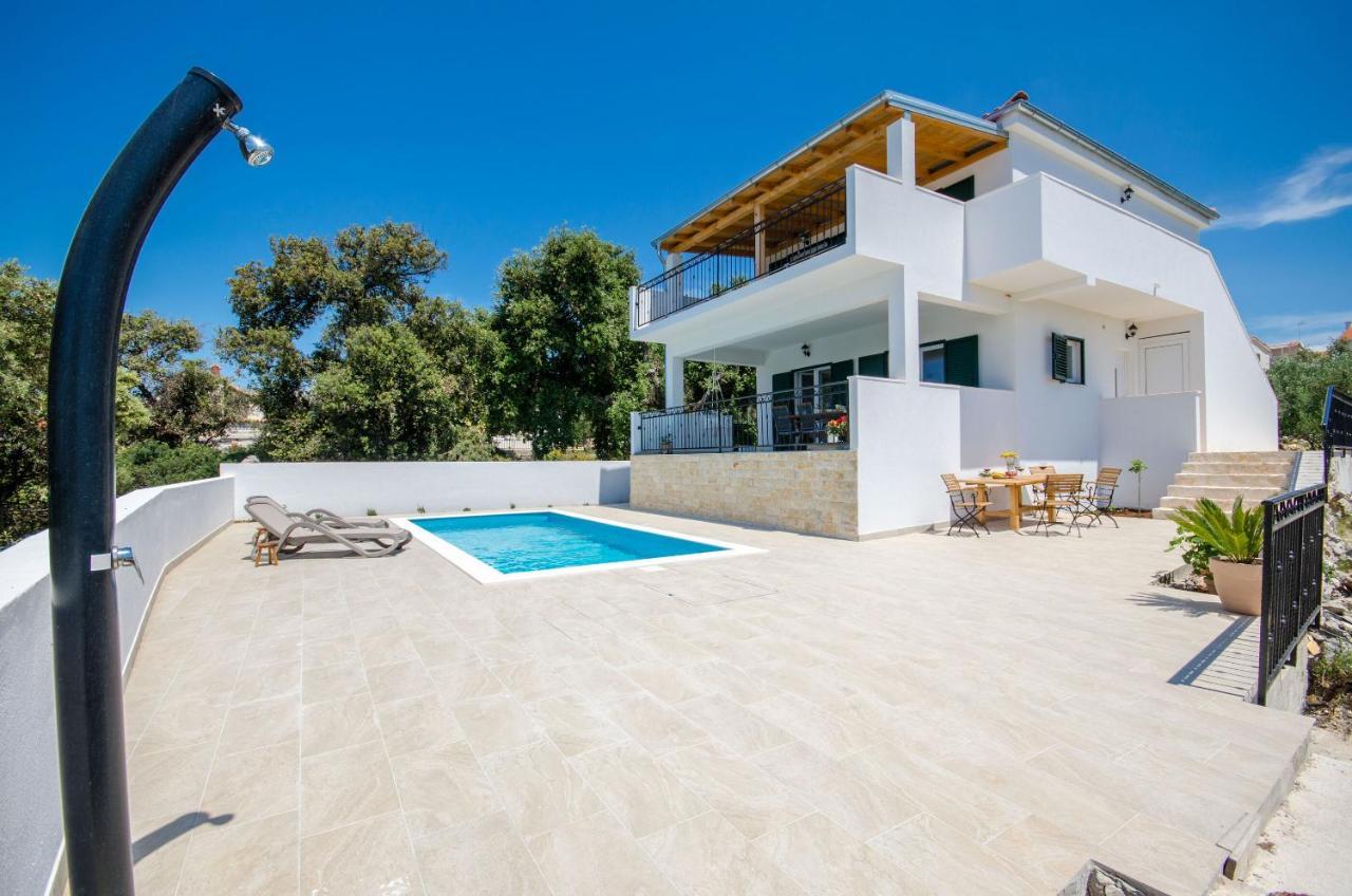 Villa Dupla Kanica Sevid Luaran gambar